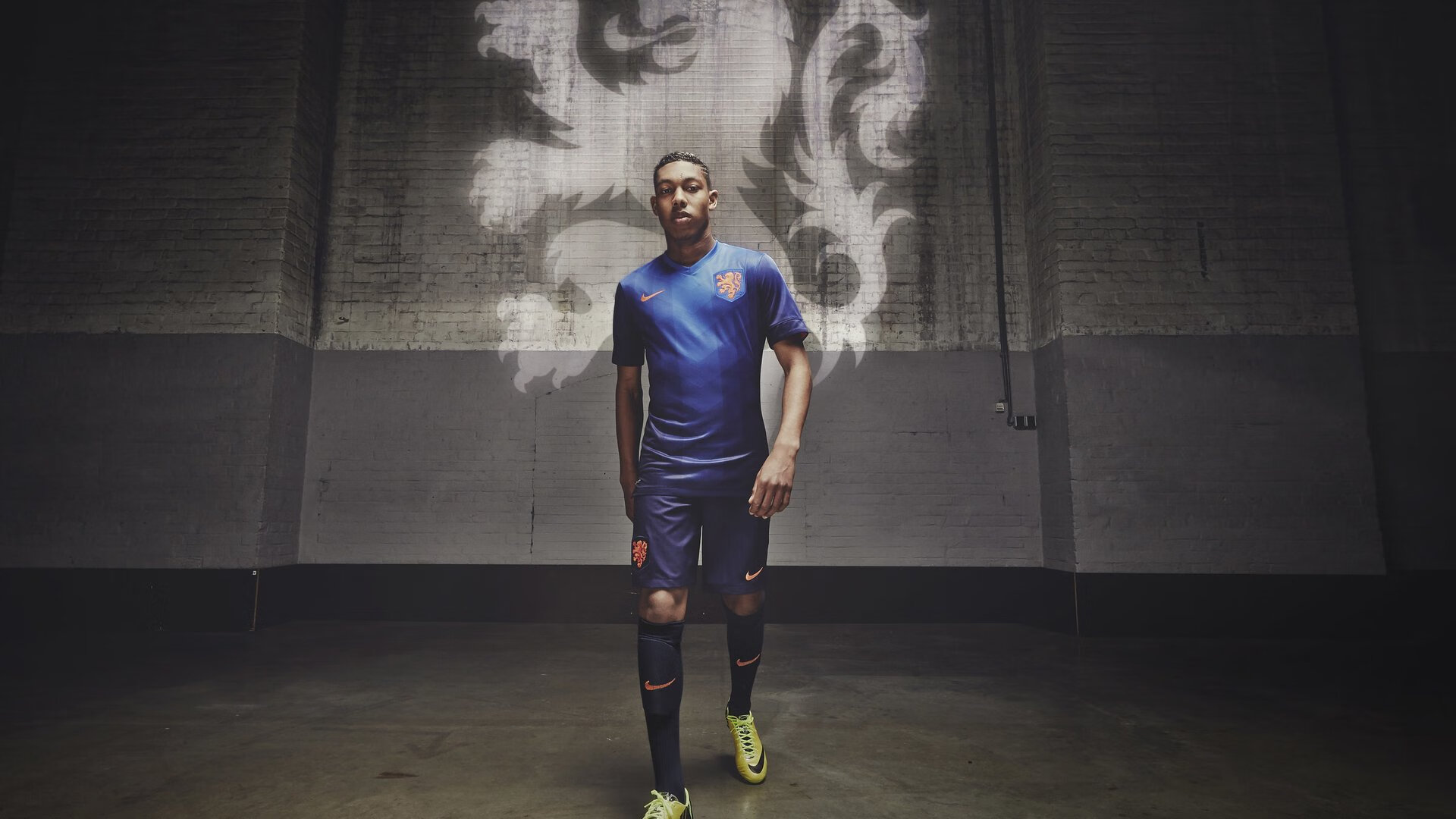 谢菲联中场控制力强,刀锋战士欲保级成功,谢菲联战术